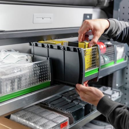 Racking Configurator for Mercedes Metris 126&quot; Wheelbase, Dual Sliding Doors